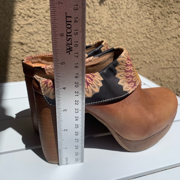 L’Artiste Spring Step Ursula brown leather clogs size 5 ( European 35) - Picture 7 of 16